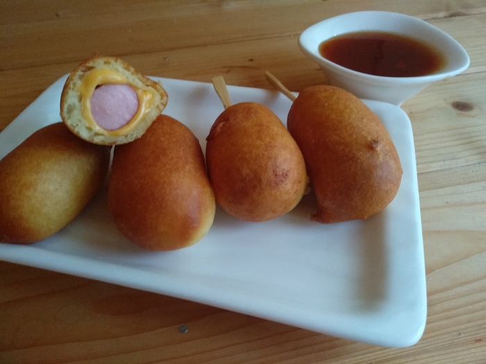 Mini corn dogs with cheese - My, Easy, Quickly, Yummy, Corn Dog, Sausages, Sauce, Cheese, Longpost