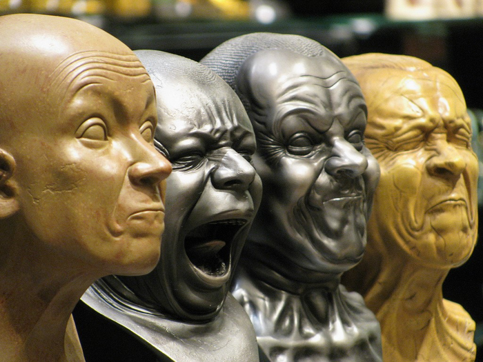 Учёные о том, как наши предубеждения искажают восприятие реальности и окружающих и почему распознавание эмоций — не наш конёк.