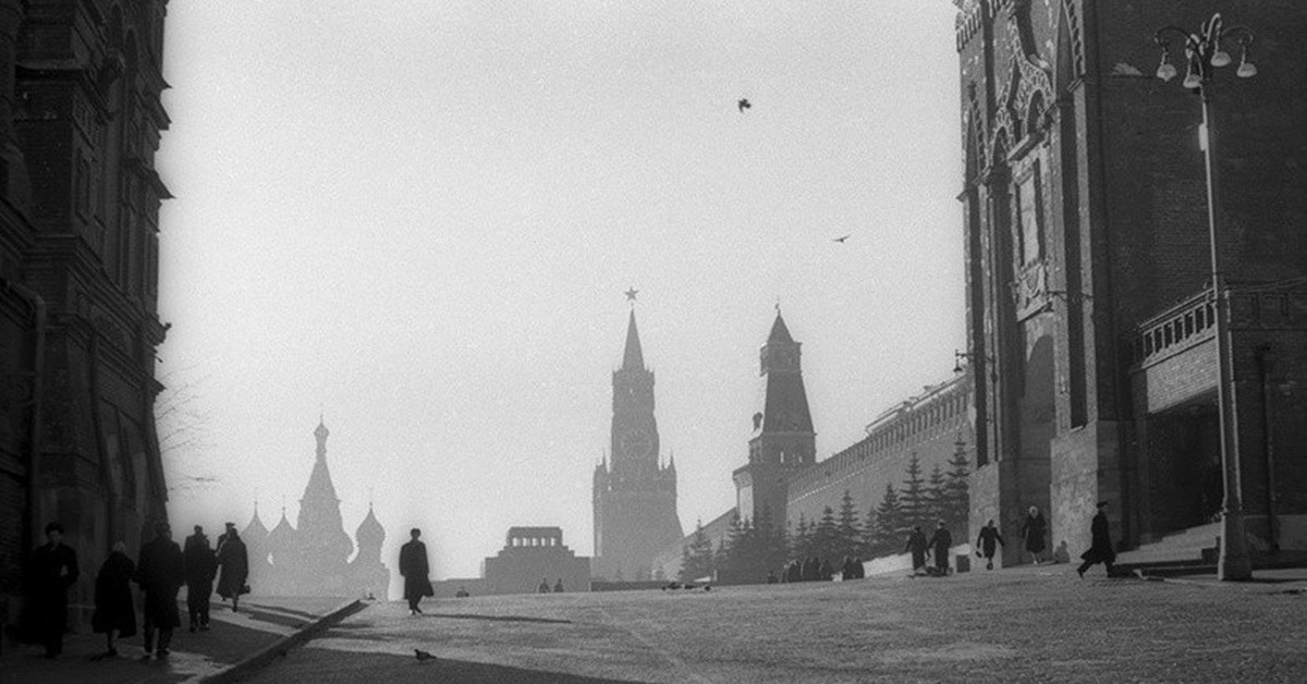 Жизнь нашей страны в 1950 1970 годы. Москва 1950-е красная площадь. Красная площадь 1950. Красная площадь 1950 год. Москва 70-х.