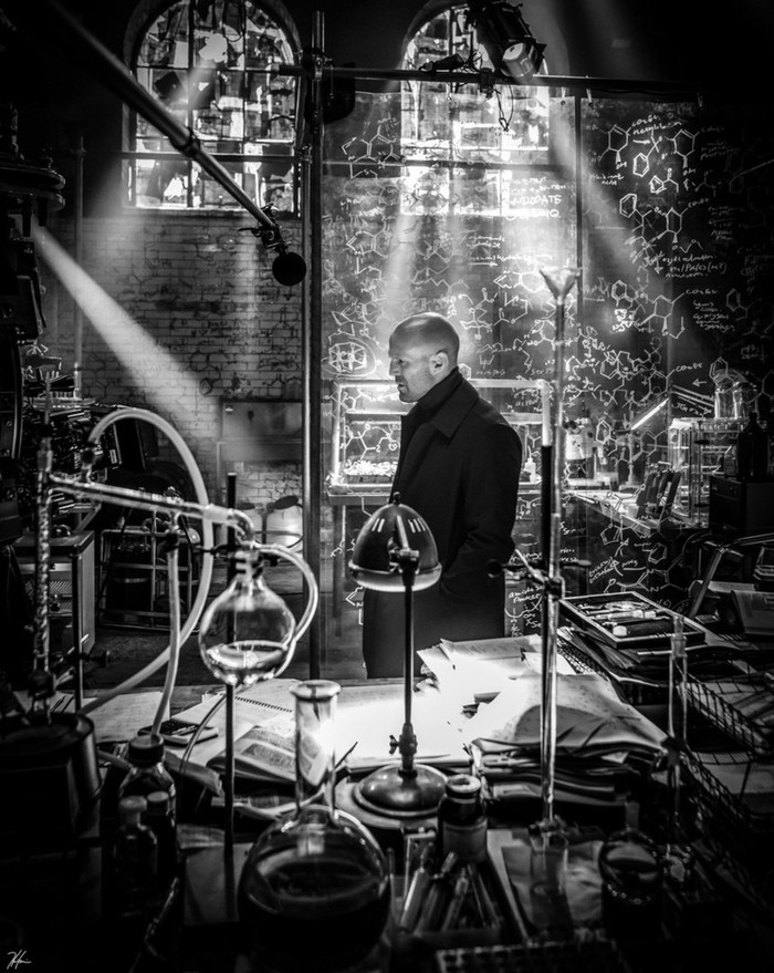 Serious Jason Statham in the chemistry lab - The fast and the furious, Fast & Furious: Hobbs and Shaw, , Jason Statham, Dwayne Johnson