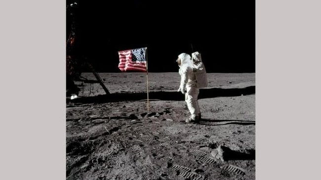 The most famous photographs taken during the Apollo 11 lunar mission - moon, Apollo 11, Space, NASA, Anniversary, Longpost