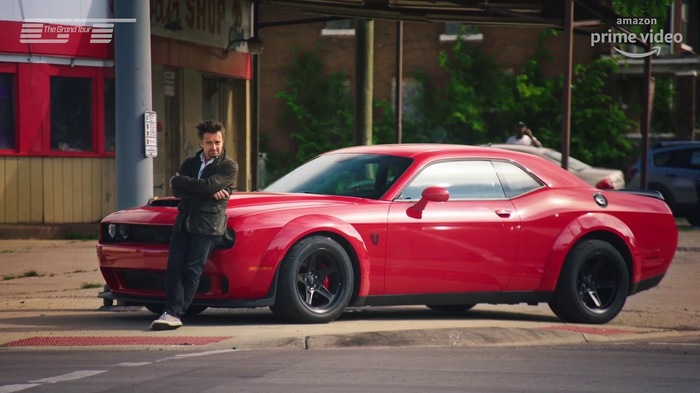 Just Hammond on the background of the Dodge Demon - Top Gear, The grand tour, Auto, Richard Hammond, Growth, Dodge, Humor