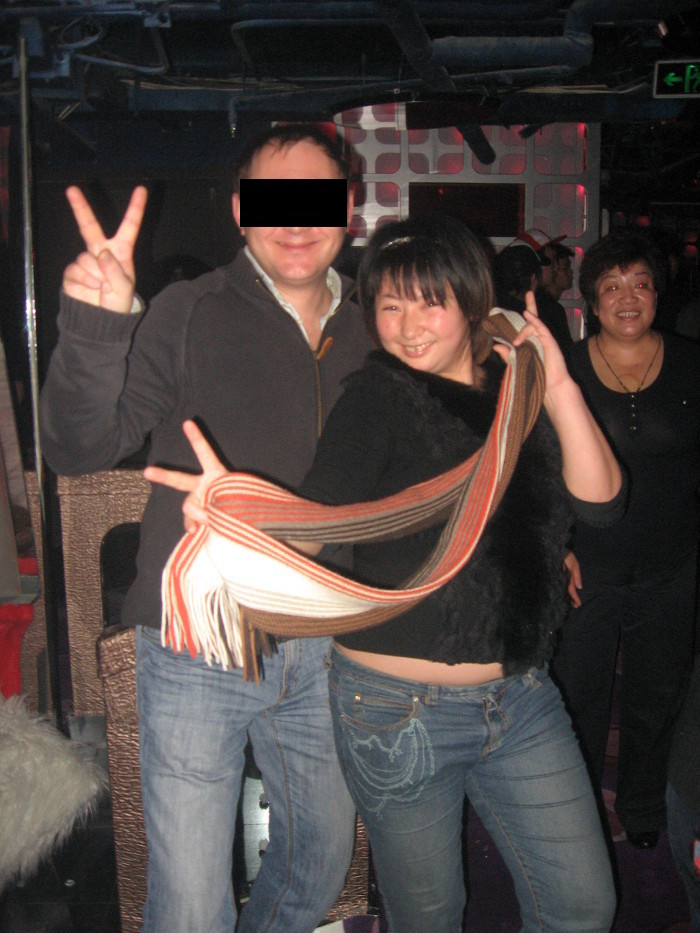 Mega-pickup in a Beijing club or saving brotherhood - My, China, Alcohol, Night club, Longpost