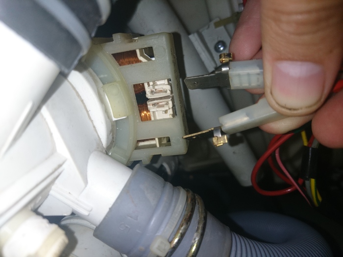 Подключение сливного насоса к с/м | Пикабу