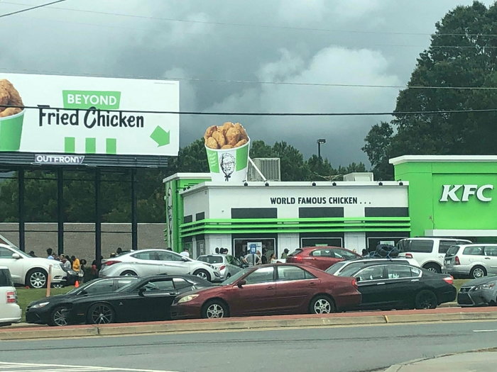 American KFC sells out all plant-based chicken wings in five hours - KFC, Vegetarianism, Vegan, Chicken wings, Marketing, Nuggets