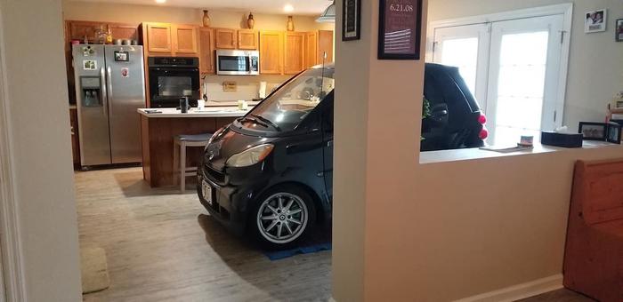 Florida man shelters his car in the kitchen for fear that it will be blown away by Hurricane Dorian - Care, Parking, Asylum, Hurricane, Kitchen, Auto, USA, Florida