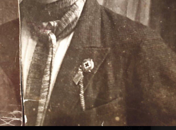 Помогите распознать значок у прадеда на лацкане. Родословная, Нагрудный знак, Значок, 1933