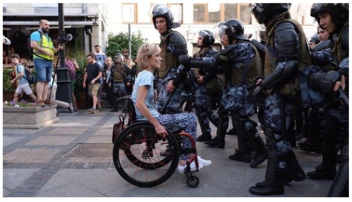 Director Nikita Mikhalkov in his program Besogon TV exposed a disabled woman who took part in the rally on July 27. - Nikita Mikhalkov, Besogon, Rally, Disabled person, media, Politics, Longpost, Video, Media and press