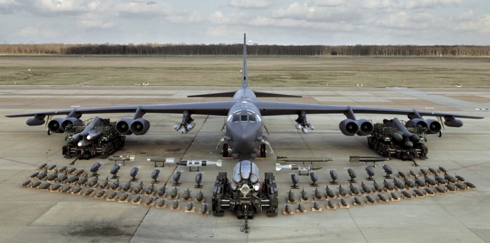 B-52 with gift set - Aviation, , Bomber, Airplane, The photo, Arsenal