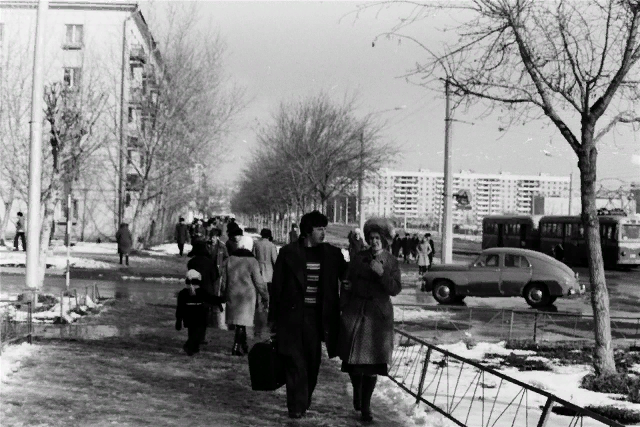 Magnitogorsk memories of the past, Gryaznova street. - Magnitogorsk, The street, Past, Memories, People, archive, 20th century, Magnitogorsk history club