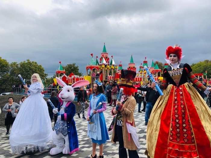 In Zheleznovodsk, a park with sports grounds and a children's town in the form of the Kremlin was opened - Beautification, Russia, Stavropol, Zheleznovodsk, beauty, The park, Fountain, Video, Longpost