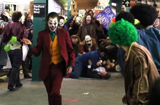 Intertwining social problems of the past and present in the film Joker - My, Joker, DC, Movies, DCEU, Longpost, Dc comics