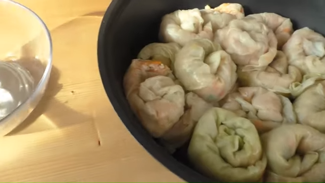 Frozen cabbage rolls - My, Cooking, Food, Recipe, Other cuisine, Cabbage rolls, Preparation, Yummy, Video, Longpost, Video recipe