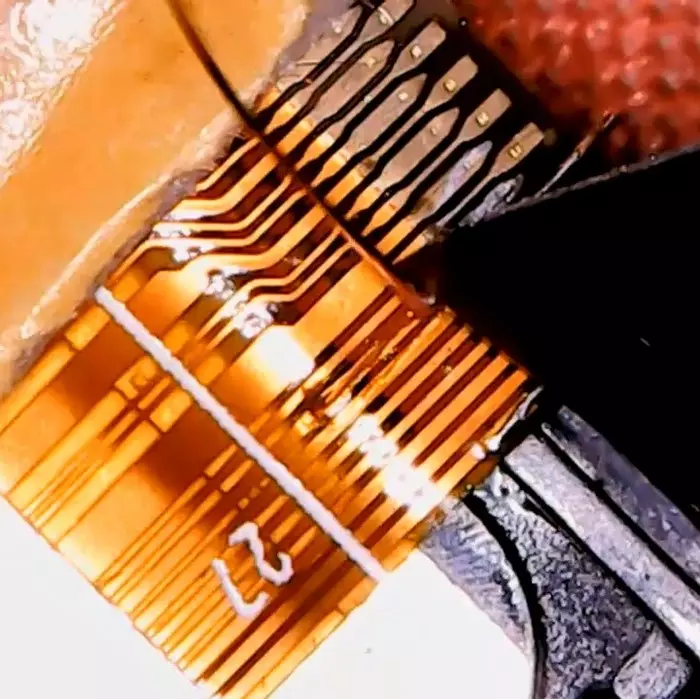 Restoration of the smartphone cable after liquid ingress. - My, Repair of equipment, Repair, Plume, Recovery, Soldering, Video, Longpost, Microscope