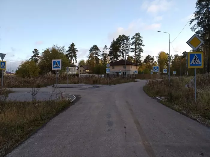 Where is the road to cross here? - My, Crosswalk, Road sign