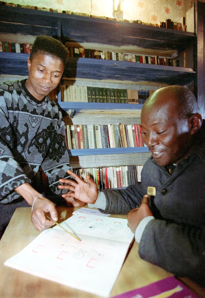 Угадаете страну по фотографии? Колония, Мордовия, Заключенные, Фотография, 2000-е, Люди, Длиннопост