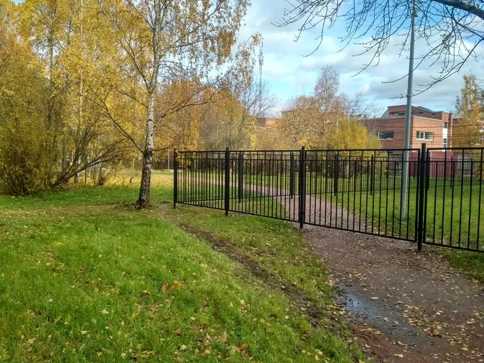 Russia is a country of fences - My, Saint Petersburg, Urbanism, Beautification, Vyborgsky District, Fence, Longpost