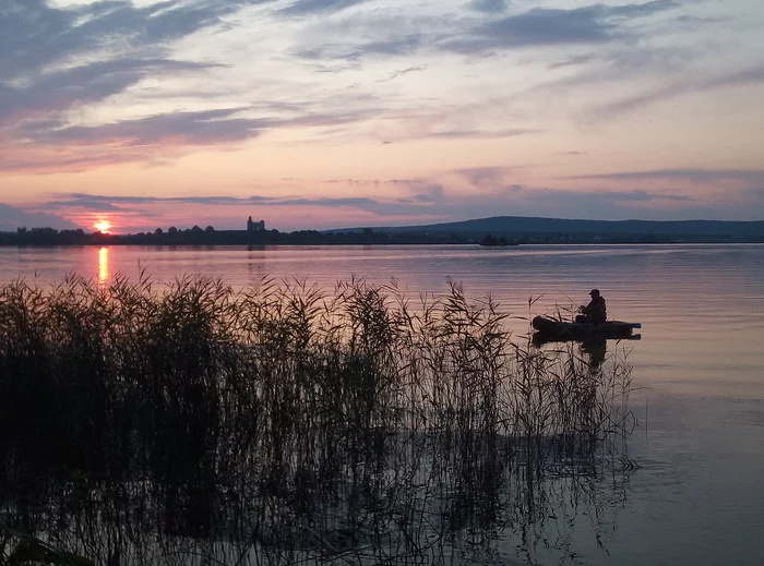 Summer just went by. - Nature, Lake, Fishing, Sunset, dawn, The photo, Longpost