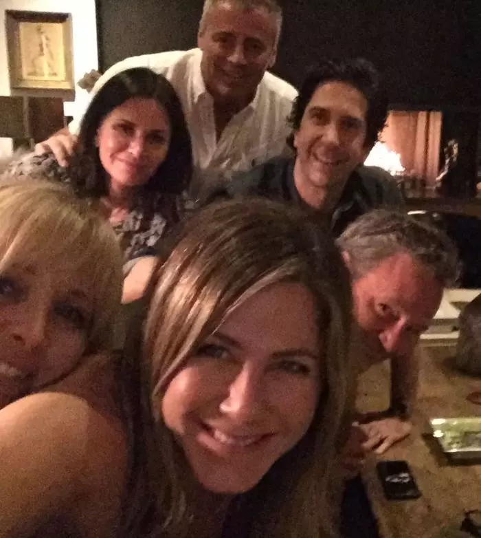 Friends finally got together (2019). - Friends, TV series Friends, Celebrities, Instagram, Selfie