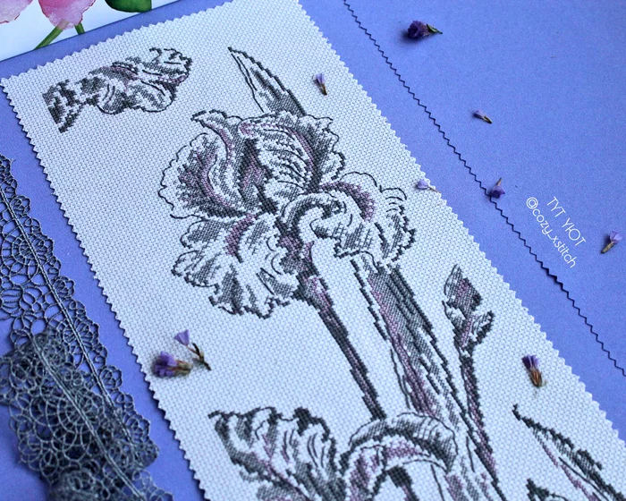 Pillowcases with embroidered irises for decorative pillows - My, Cross-stitch, Embroidery, Needlework with process, Master Class, Flowers, Sewing, Hobby, Longpost