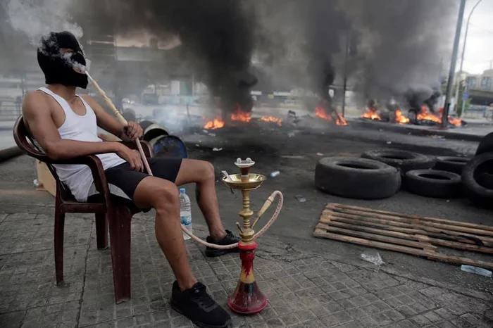 Photo from a protest in Beirut - Beirut, Relaxation, The photo, Lebanon, Оригинально, Protest