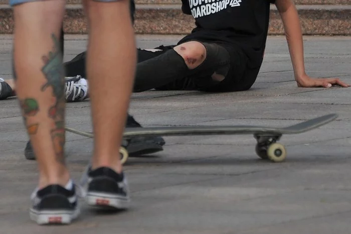 Fight in a Moscow skate park. - Pupils, Fight, Skate park