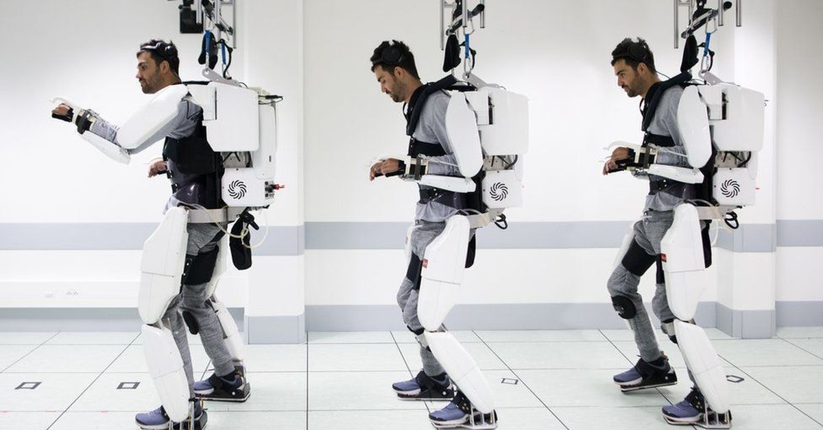 Экзоскелет raytheon xos 2. Экзоскелет onyx. Экзоскелет elegs. Робот хал экзоскелет. Экзоскелет suitx max.