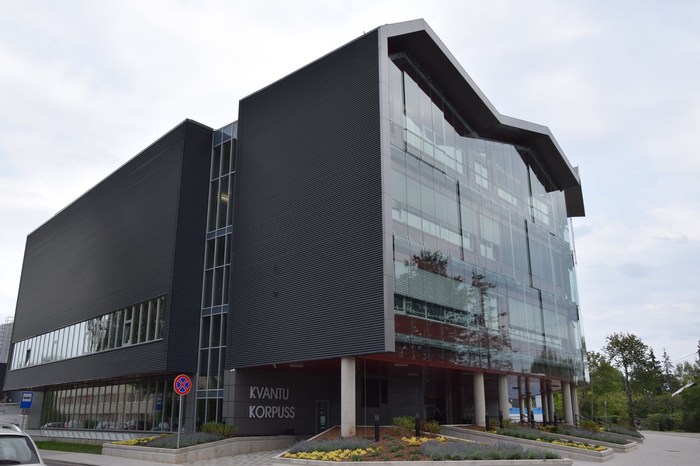      ? How looksGymnasium in Latvia`s town? , , , ,   , , , , 