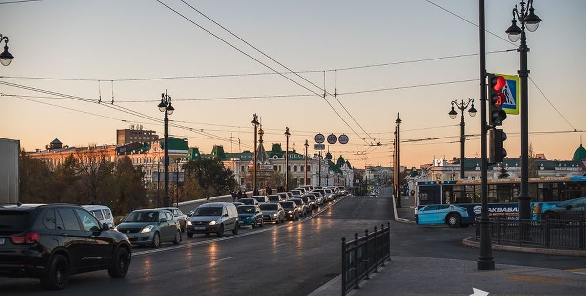 Пути омск омск. Инфраструктура Омска. Переход на Ленина Омск. Омск здесь. Ул Ленина Омск транспорт.