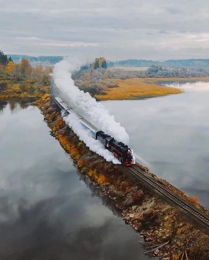 Steam locomotive in Karelia - Nature, Autumn, Locomotive