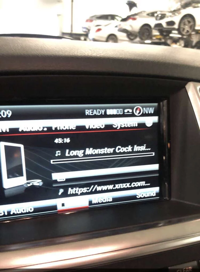 Большой черный ч... - Автосервис, Reddit, Палево, Порно, Carplay