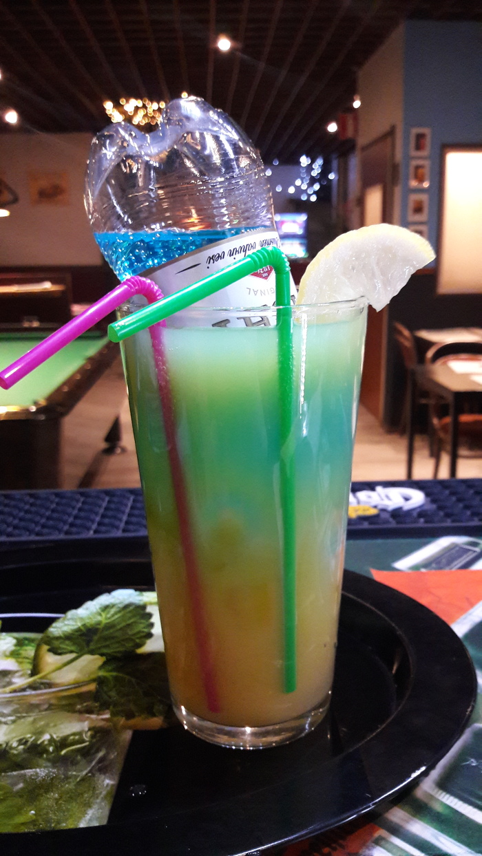 Коктейль "Водопроводчик".