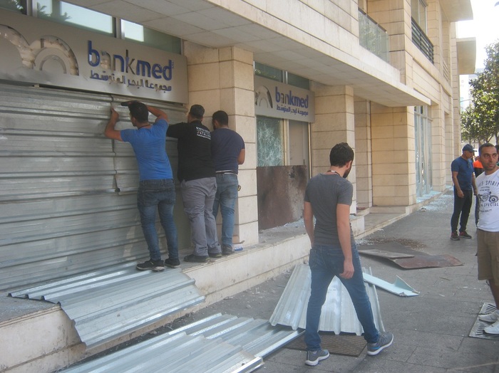 Отдых в Ливане (2) Ливан, Активный туризм, Митинг, Протест, Демонстрация, Пляж, Отдых, Церковь, Длиннопост