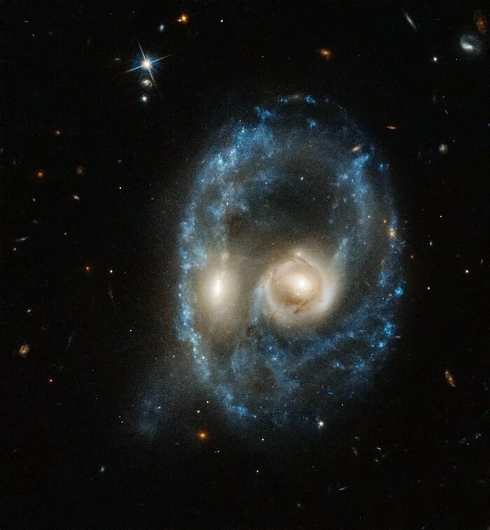 Beautiful, isn't it? - Space, Pictures from space, Merging galaxies, Galaxy, Hubble telescope