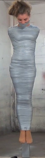 Nichole hangs in tape Бондаж, Связывание, Фетишизм, Гифка, Длиннопост, Девушки