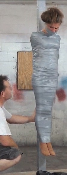 Nichole hangs in tape Бондаж, Связывание, Фетишизм, Гифка, Длиннопост, Девушки