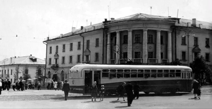 Magnitogorsk memories of the past. Komsomolskaya street. - Magnitogorsk, Past, Tram, People, Memories, archive, 20th century, Magnitogorsk history club
