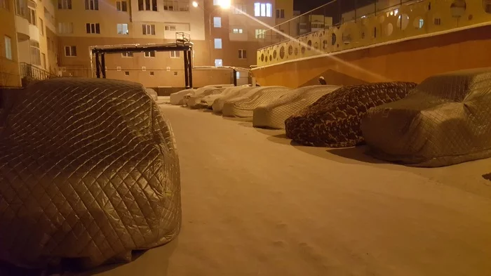 In all the courtyards of our city - My, Yakutsk, Winter, Car Blanket