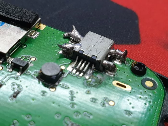 Repair after renovation. Where do you come from? - My, Repair of equipment, Nest, Soldering, Collective farm, Recovery, Longpost