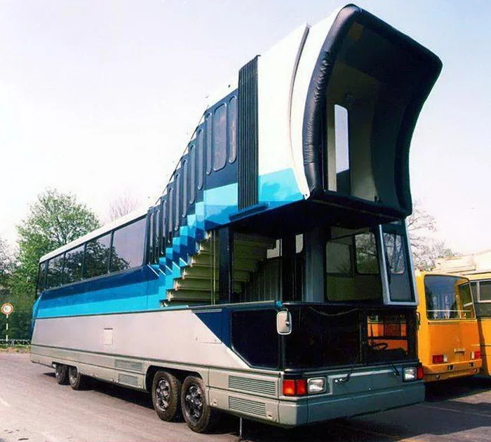 Created in the early 80s, the prototype of the Ikarus bus, which was supposed to deliver passengers directly to the aircraft cabin - Bus, Ikarus, Prototype, Airplane