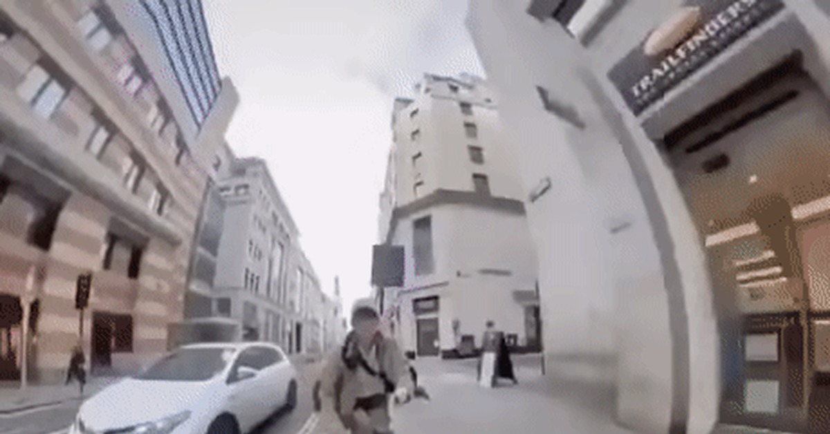 Girl, smoking is harmful! - Rollers, The street, Tackle, Girls, GIF