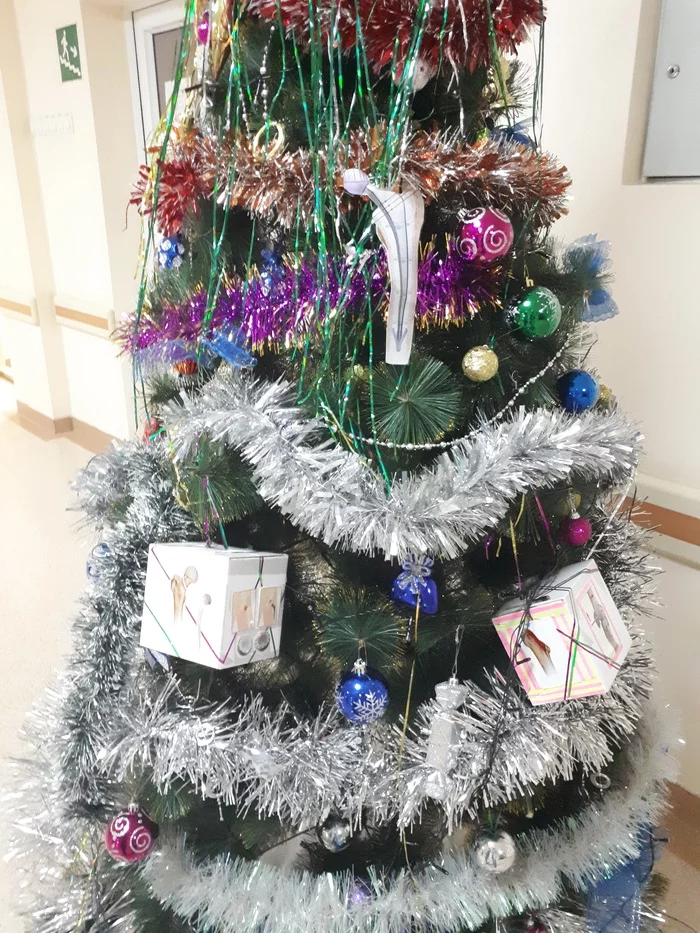 Christmas tree - My, Traumatology, New Year