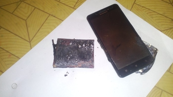 Lenovo A5000 smartphone exploded - My, explosive, Lenovo, take care of yourself, Battery