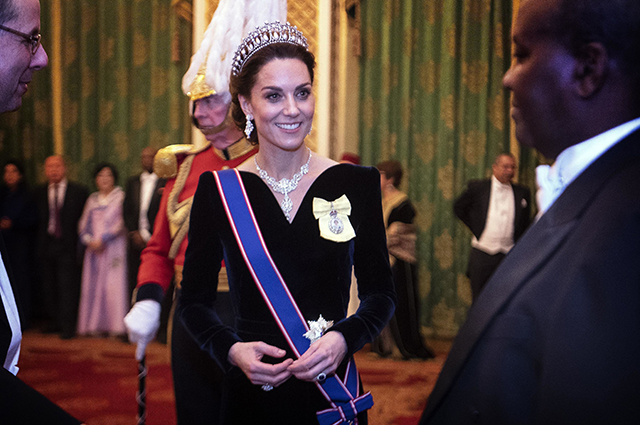 Royal regalia for the Russian heart - Kate Middleton, Queen Elizabeth II, Longpost, Tiara, Comments