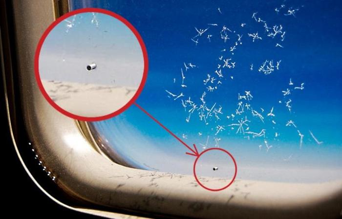 What is THIS hole in the airplane window for? - Airplane, Porthole, Travels, Facts