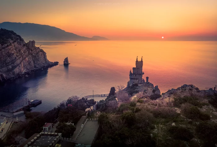 Swallow's Nest in Gaspra (Yalta Crimea) - My, Yalta, Crimea, Gaspra, swallow's Nest, dawn, Landscape