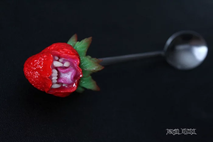 Spoon with decor - My, Polymer clay, Spoon decor, Decor, Strawberry (plant), Kripota, It seemed, Longpost