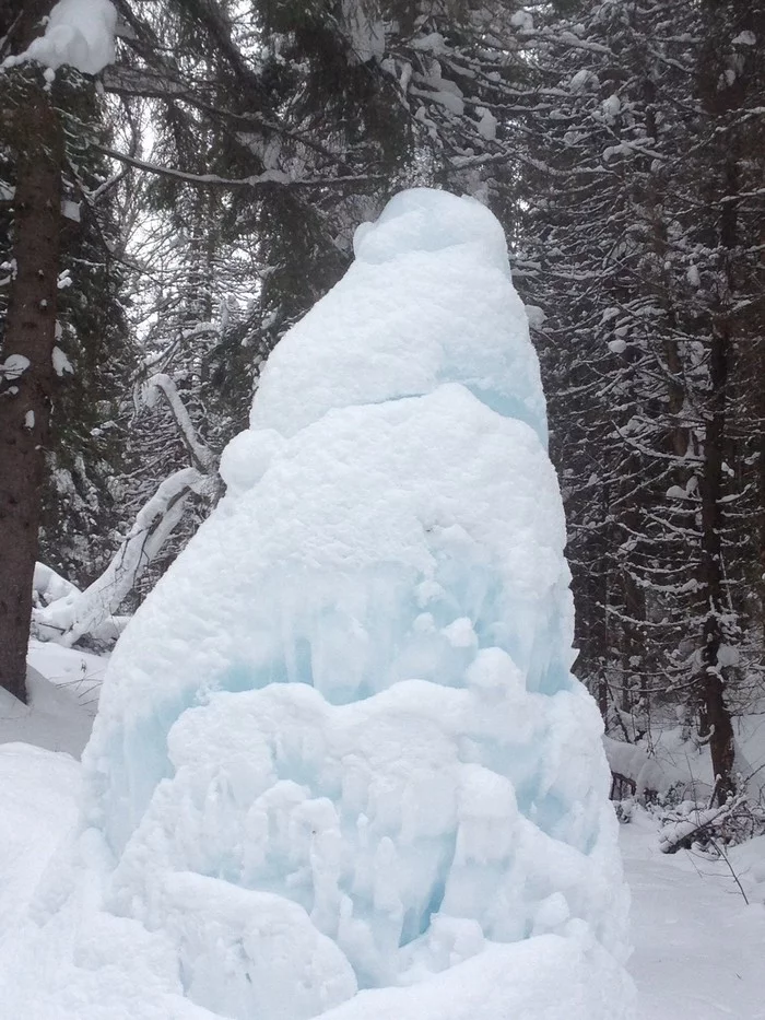 Natural Geyser creates an ice crater in winter - My, Russia, The photo, Nature, Longpost