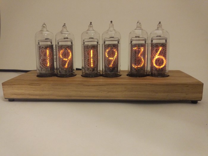 Корпус для часов Nixie clock на ЧПУ станке - Моё, Подарки, Часы, Nixie clock, Стиль, Древесина, Лампа, Длиннопост