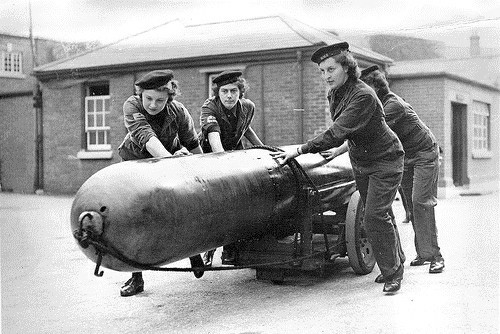 Англичанки с торпедой